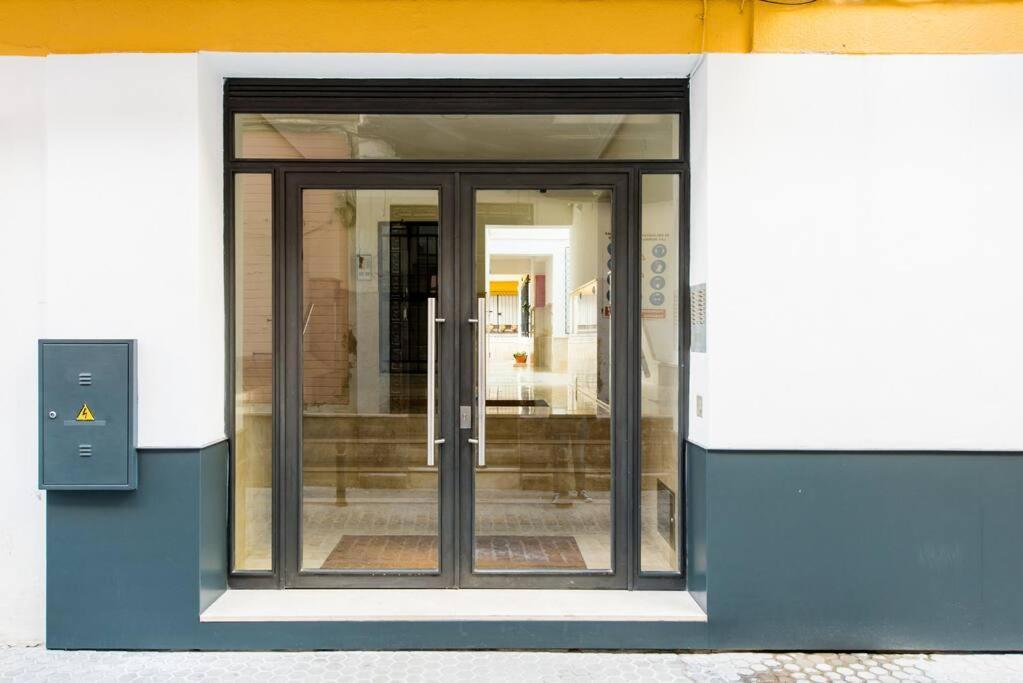 Eva Recommends Plaza Del Museo Apartment Sevilla Bagian luar foto