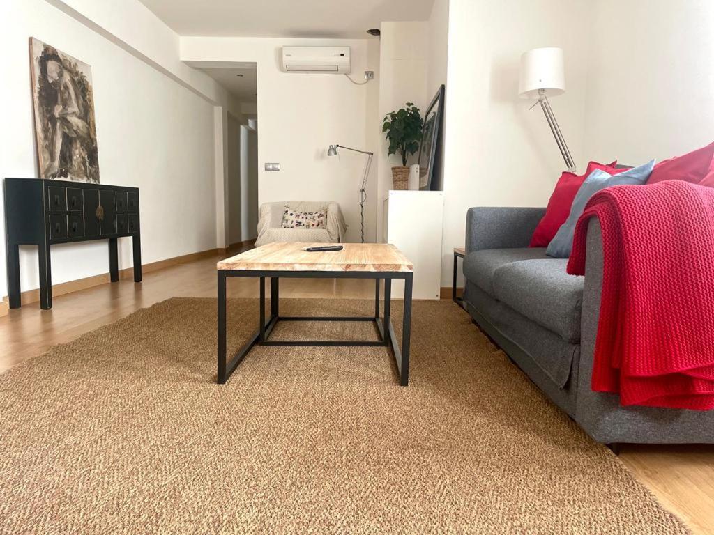 Eva Recommends Plaza Del Museo Apartment Sevilla Bagian luar foto